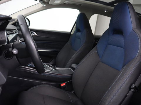 Lynk & Co 01 1.5 Plug In | Panoramadak | Infinity by Harman | Camera | Adaptive cruise | Stoelverwarming | Carplay | Memory | Full LED | PHEV