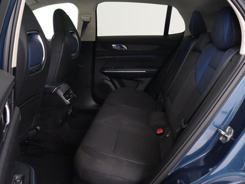 Lynk & Co 01 1.5 Plug In | Panoramadak | Infinity by Harman | Camera | Adaptive cruise | Stoelverwarming | Carplay | Memory | Full LED | PHEV