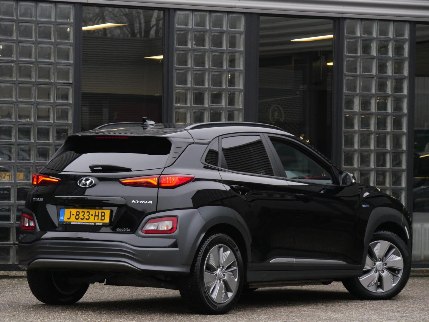 Hyundai KONA EV 64kWh PREMIUM/ LEER/ HEAD-UP/ BLINDSPOT/ KEYLESS/ SOH 100%