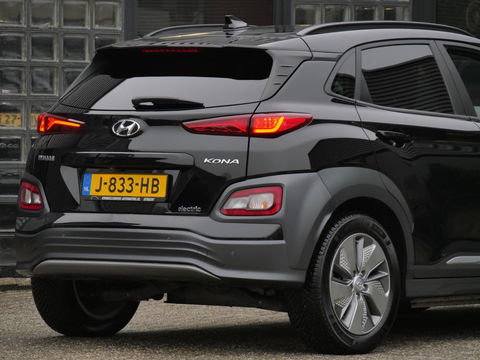 Hyundai KONA EV 64kWh PREMIUM/ LEER/ HEAD-UP/ BLINDSPOT/ KEYLESS/ SOH 100%
