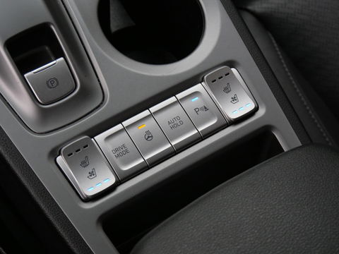 Hyundai KONA EV 64kWh PREMIUM/ LEER/ HEAD-UP/ BLINDSPOT/ KEYLESS/ SOH 100%