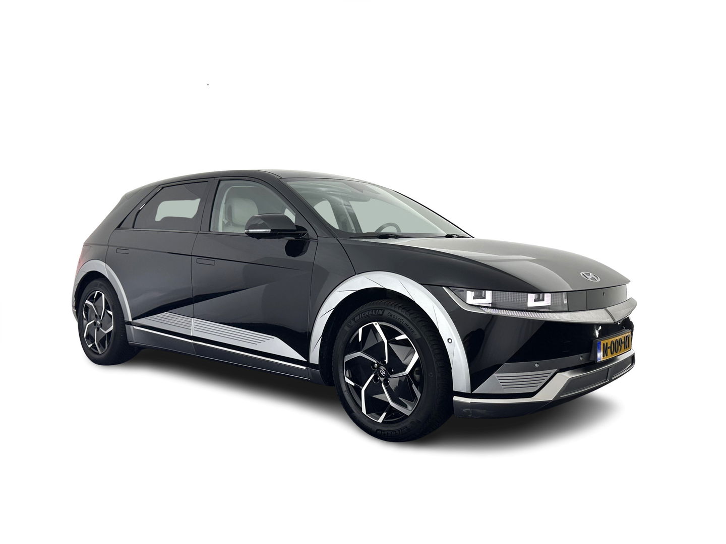 Hyundai IONIQ 5 Lounge 73kWh [ 3-Fase ] {SOH-98%} (INCL-BTW) Aut *HEAD-UP | HEATPUMP | LEATHER | PREMIUM-AUDIO | FULL-LED | ADAPTIVE-CRUISE | BLIND-SPOT | DIGI-COCKPIT | AMBIENT-LIGHT | DAB | SHIFT-PADDLES | HEAD-UP | NAVI-FULLMAP | KEYLESS