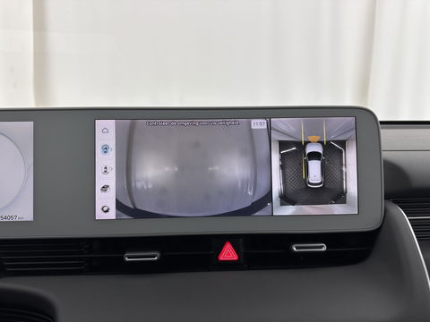 Hyundai IONIQ 5 Lounge 73kWh [ 3-Fase ] {SOH-98%} (INCL-BTW) Aut *HEAD-UP | HEATPUMP | LEATHER | PREMIUM-AUDIO | FULL-LED | ADAPTIVE-CRUISE | BLIND-SPOT | DIGI-COCKPIT | AMBIENT-LIGHT | DAB | SHIFT-PADDLES | HEAD-UP | NAVI-FULLMAP | KEYLESS