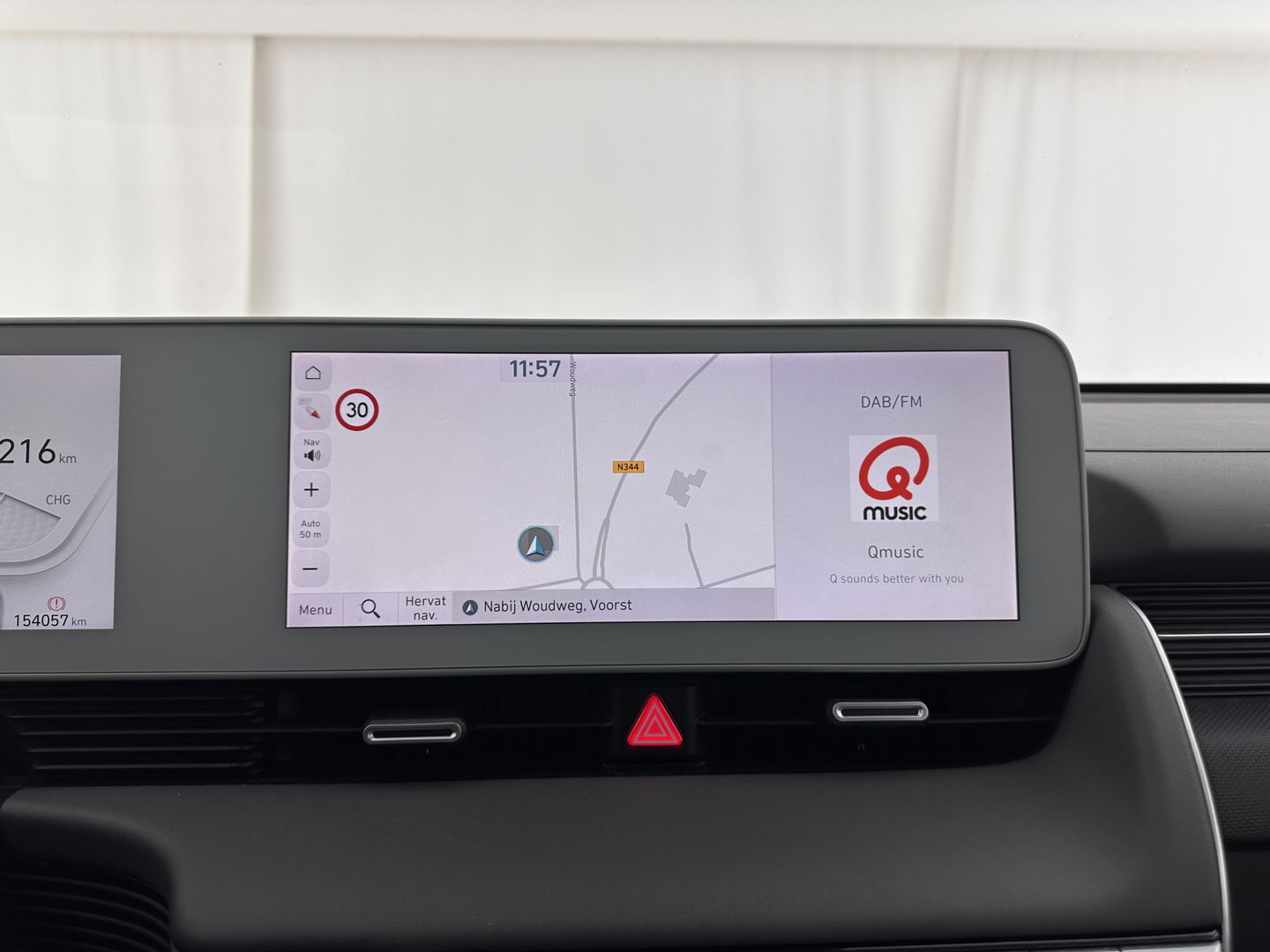 Hyundai IONIQ 5 Lounge 73kWh [ 3-Fase ] {SOH-98%} (INCL-BTW) Aut *HEAD-UP | HEATPUMP | LEATHER | PREMIUM-AUDIO | FULL-LED | ADAPTIVE-CRUISE | BLIND-SPOT | DIGI-COCKPIT | AMBIENT-LIGHT | DAB | SHIFT-PADDLES | HEAD-UP | NAVI-FULLMAP | KEYLESS