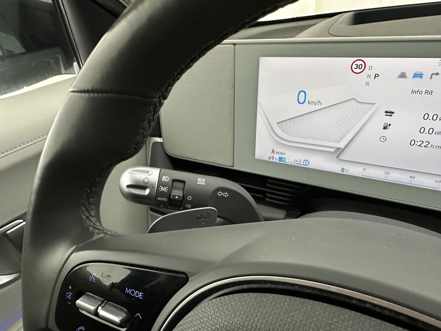 Hyundai IONIQ 5 Lounge 73kWh [ 3-Fase ] {SOH-98%} (INCL-BTW) Aut *HEAD-UP | HEATPUMP | LEATHER | PREMIUM-AUDIO | FULL-LED | ADAPTIVE-CRUISE | BLIND-SPOT | DIGI-COCKPIT | AMBIENT-LIGHT | DAB | SHIFT-PADDLES | HEAD-UP | NAVI-FULLMAP | KEYLESS