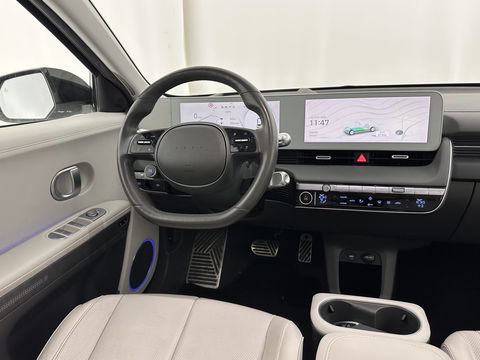 Hyundai IONIQ 5 Lounge 73kWh [ 3-Fase ] {SOH-98%} (INCL-BTW) Aut *HEAD-UP | HEATPUMP | LEATHER | PREMIUM-AUDIO | FULL-LED | ADAPTIVE-CRUISE | BLIND-SPOT | DIGI-COCKPIT | AMBIENT-LIGHT | DAB | SHIFT-PADDLES | HEAD-UP | NAVI-FULLMAP | KEYLESS