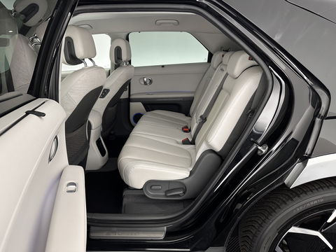 Hyundai IONIQ 5 Lounge 73kWh [ 3-Fase ] {SOH-98%} (INCL-BTW) Aut *HEAD-UP | HEATPUMP | LEATHER | PREMIUM-AUDIO | FULL-LED | ADAPTIVE-CRUISE | BLIND-SPOT | DIGI-COCKPIT | AMBIENT-LIGHT | DAB | SHIFT-PADDLES | HEAD-UP | NAVI-FULLMAP | KEYLESS