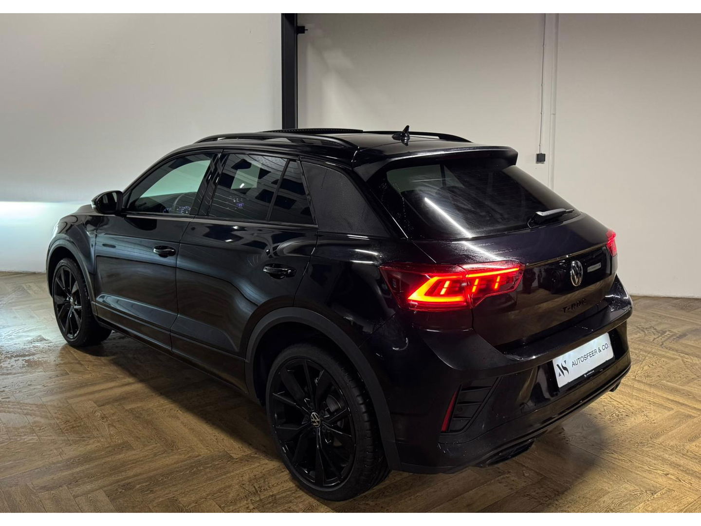 Volkswagen T-Roc 1.5 TSI R-Line Edition PANO KEYLESS CAM