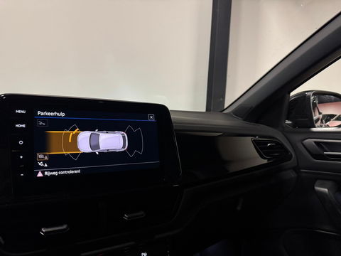 Volkswagen T-Roc 1.5 TSI R-Line Edition PANO KEYLESS CAM