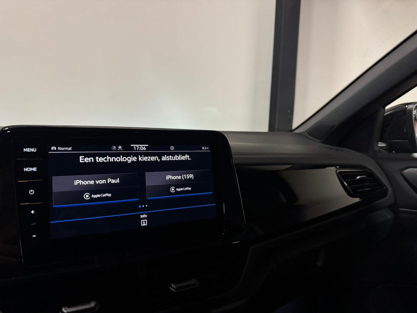 Volkswagen T-Roc 1.5 TSI R-Line Edition PANO KEYLESS CAM