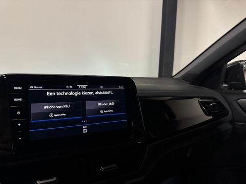 Volkswagen T-Roc 1.5 TSI R-Line Edition PANO KEYLESS CAM