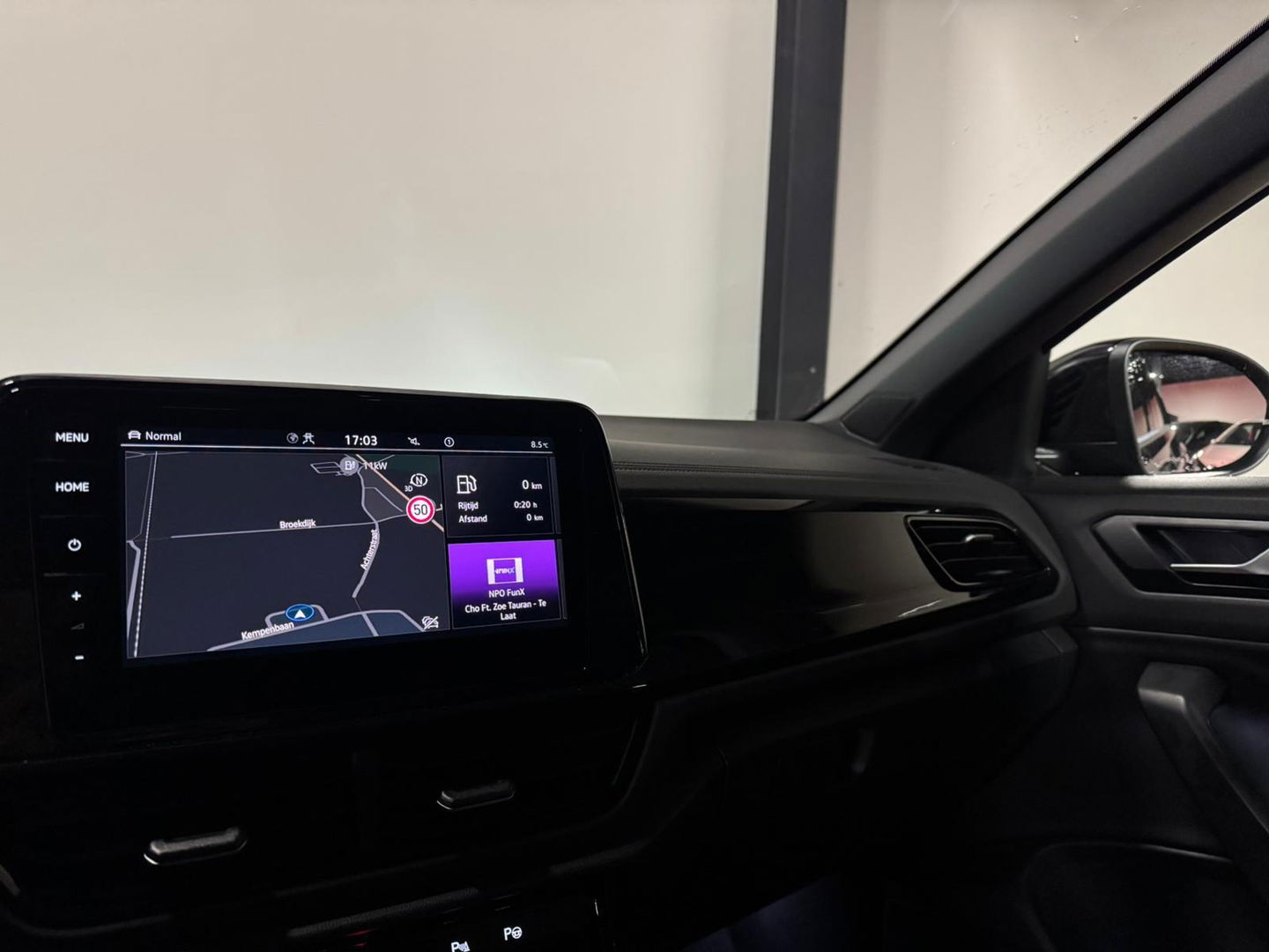 Volkswagen T-Roc 1.5 TSI R-Line Edition PANO KEYLESS CAM