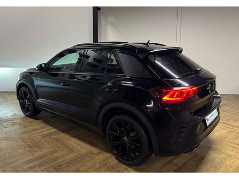 Volkswagen T-Roc 1.5 TSI R-Line Edition PANO KEYLESS CAM