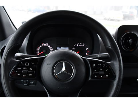 Mercedes-Benz Sprinter 316 2.2 CDI L2H1 PB Edition Camera, Cruise, Carplay, 164pk, LED, 2 x Schuifdeur, Automaat, Trekhaak, Multimedia, Uniek!