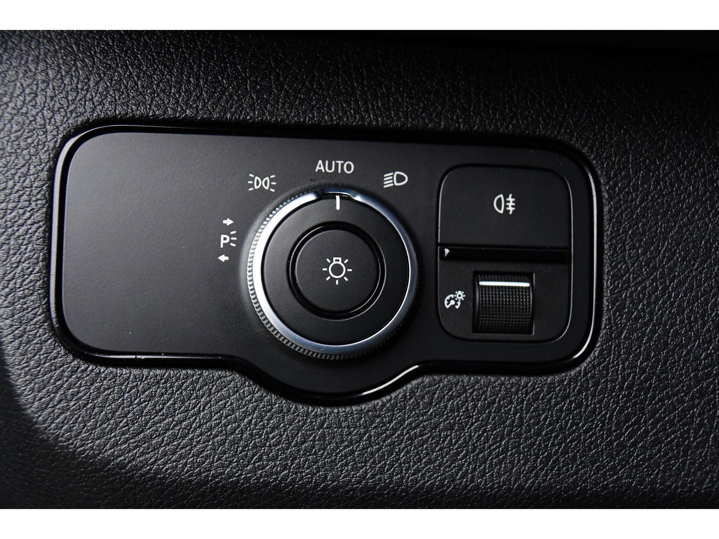 Mercedes-Benz Sprinter 316 2.2 CDI L2H1 PB Edition Camera, Cruise, Carplay, 164pk, LED, 2 x Schuifdeur, Automaat, Trekhaak, Multimedia, Uniek!