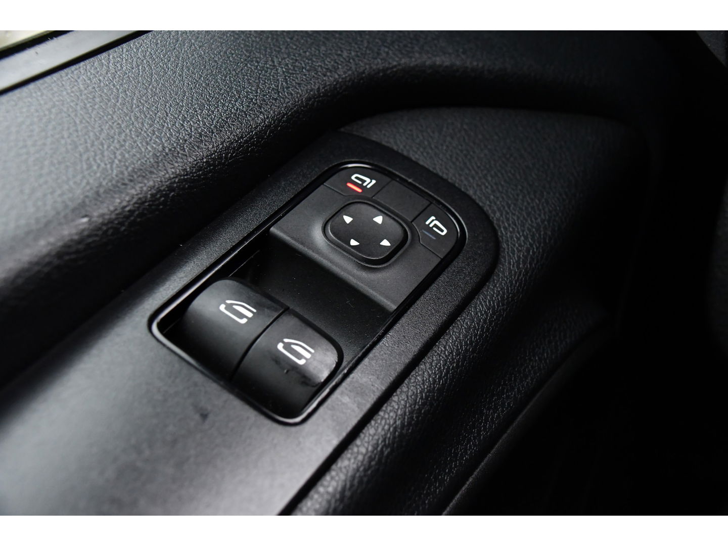 Mercedes-Benz Sprinter 316 2.2 CDI L2H1 PB Edition Camera, Cruise, Carplay, 164pk, LED, 2 x Schuifdeur, Automaat, Trekhaak, Multimedia, Uniek!