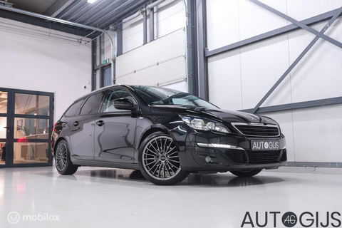 Peugeot 308 SW 1.2 PureTech Style | Nieuwe Distributie | rijklaarprijs incl beurt | Navigatie | Cruisecontrol | NAP NL auto |