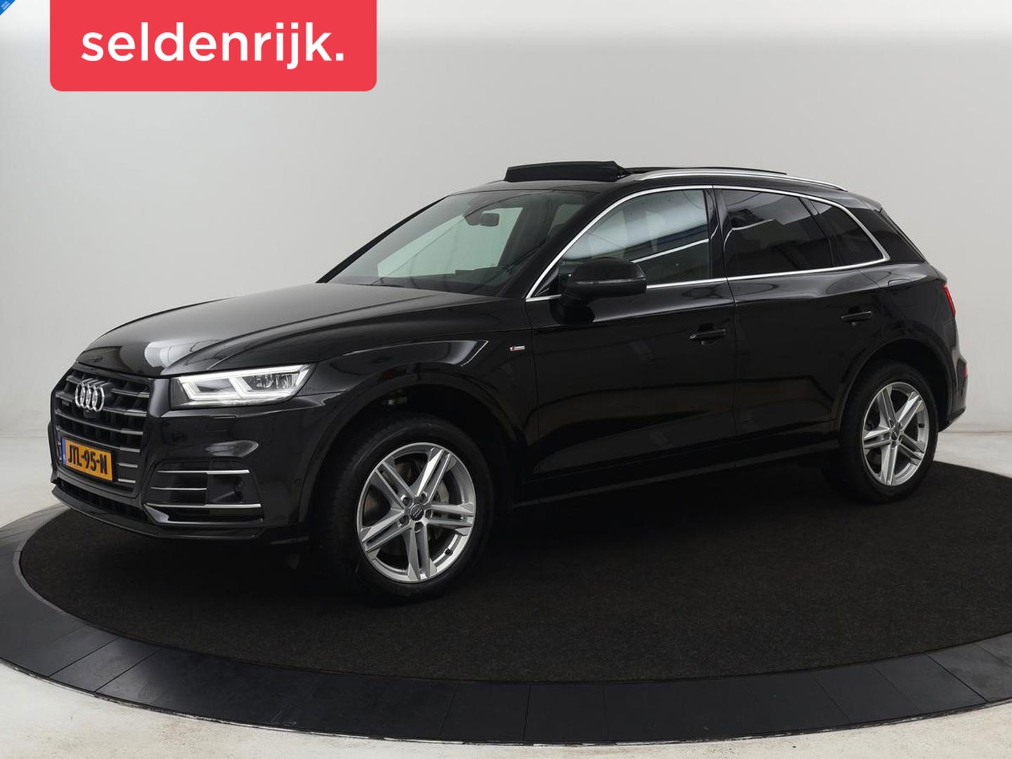 Audi Q5 55 TFSIe quattro S Line | Panoramadak | Adaptive cruise | 360 Camera | Virtual Cockpit | Half leder | Carplay | Full LED | Sportstoelen | Navigatie | PHEV | Plug In