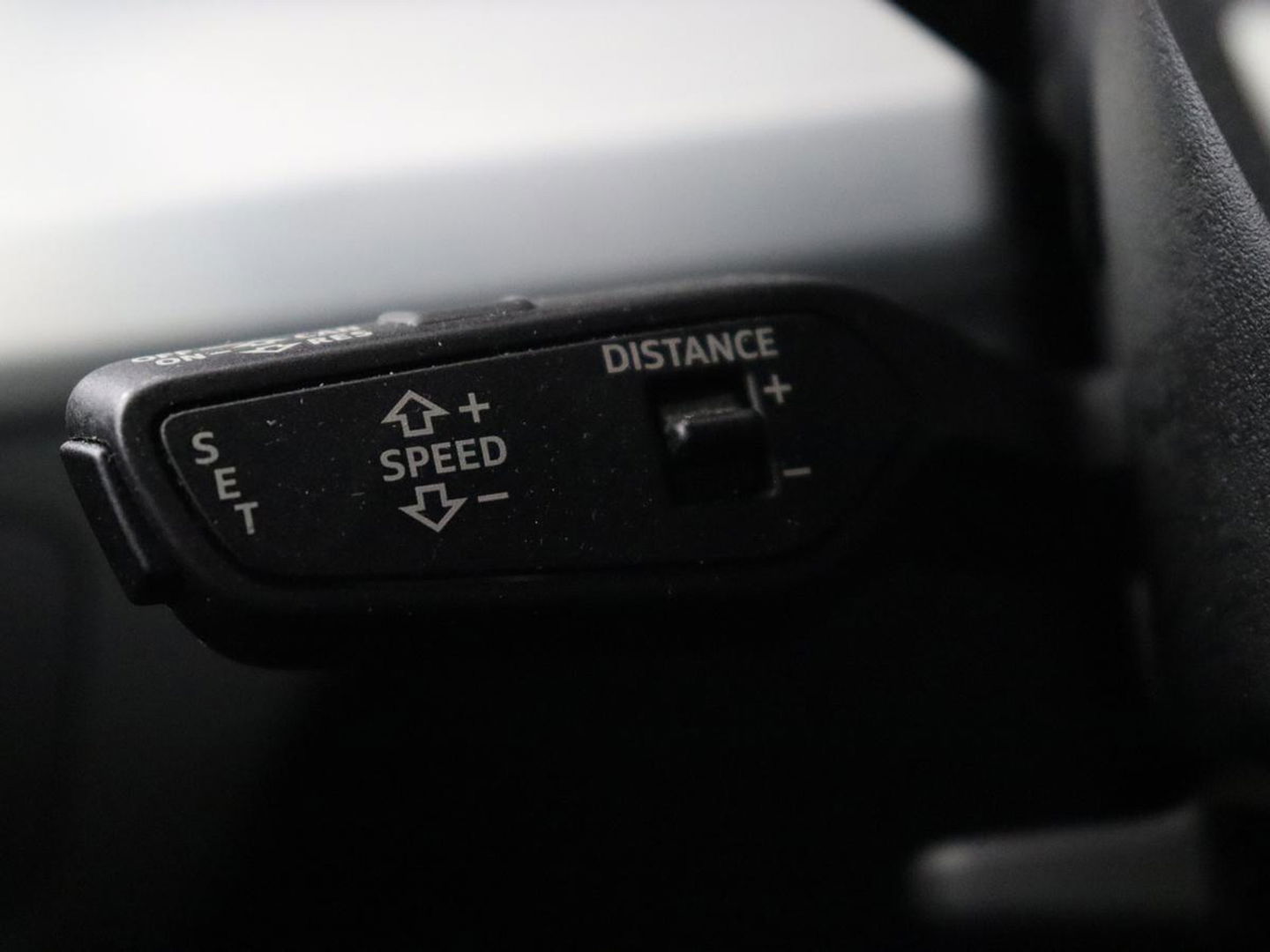 Audi Q5 55 TFSIe quattro S Line | Panoramadak | Adaptive cruise | 360 Camera | Virtual Cockpit | Half leder | Carplay | Full LED | Sportstoelen | Navigatie | PHEV | Plug In