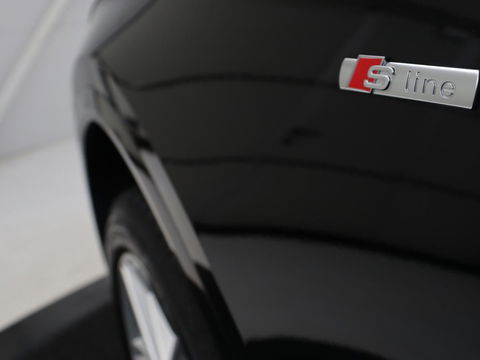 Audi Q5 55 TFSIe quattro S Line | Panoramadak | Adaptive cruise | 360 Camera | Virtual Cockpit | Half leder | Carplay | Full LED | Sportstoelen | Navigatie | PHEV | Plug In