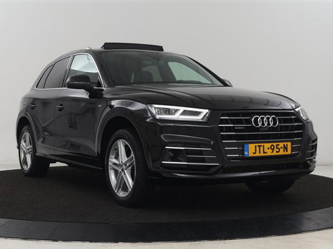 Audi Q5 55 TFSIe quattro S Line | Panoramadak | Adaptive cruise | 360 Camera | Virtual Cockpit | Half leder | Carplay | Full LED | Sportstoelen | Navigatie | PHEV | Plug In