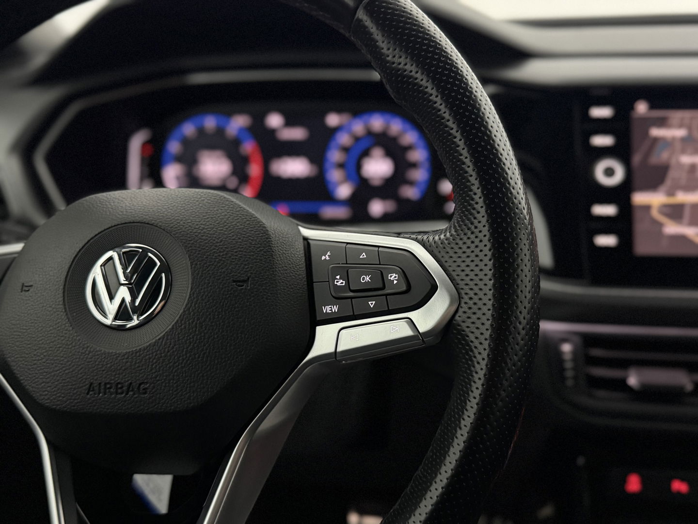 Volkswagen T-Cross 1.0 TSI R-line | Camera | Virtual | Adap. Cruise | Trekh. | Carplay | Keyless | NAP