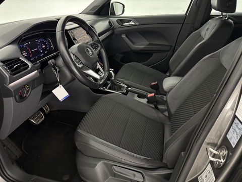 Volkswagen T-Cross 1.0 TSI R-line | Camera | Virtual | Adap. Cruise | Trekh. | Carplay | Keyless | NAP