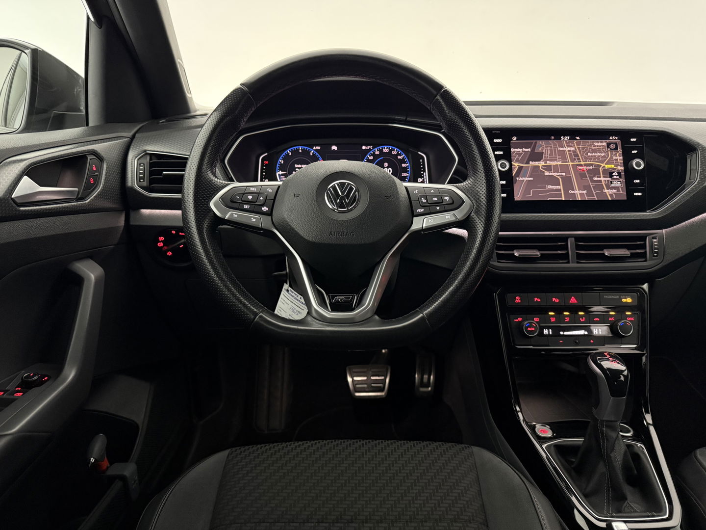 Volkswagen T-Cross 1.0 TSI R-line | Camera | Virtual | Adap. Cruise | Trekh. | Carplay | Keyless | NAP