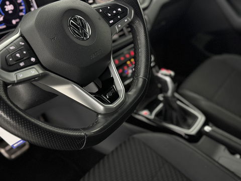 Volkswagen T-Cross 1.0 TSI R-line | Camera | Virtual | Adap. Cruise | Trekh. | Carplay | Keyless | NAP