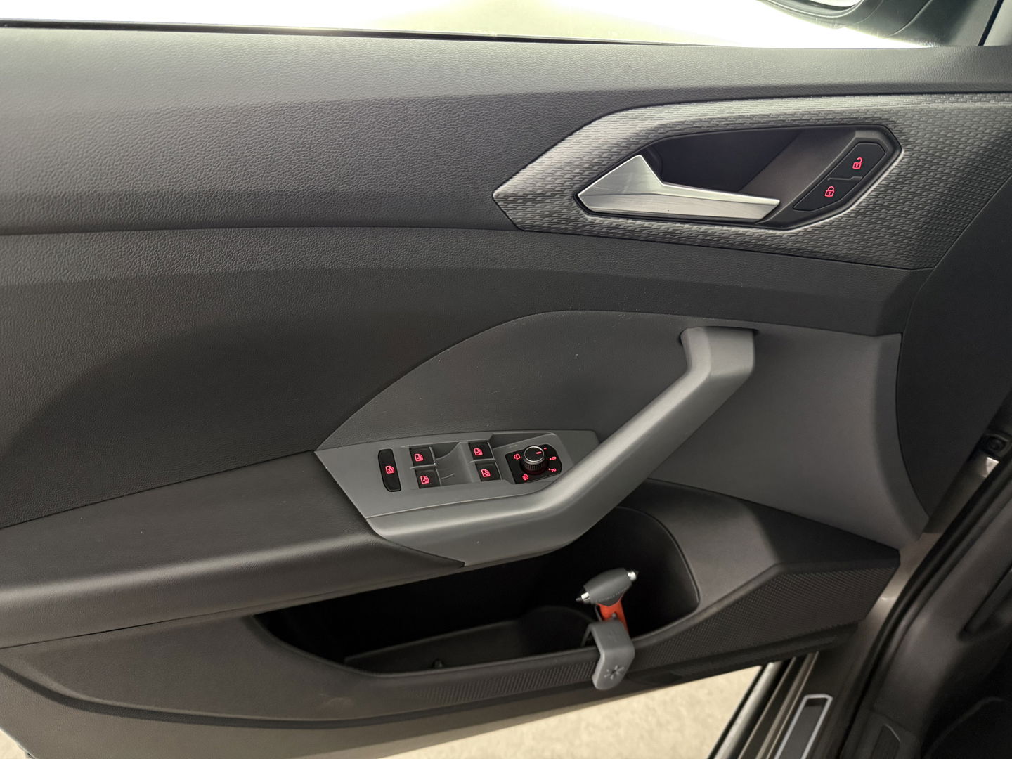 Volkswagen T-Cross 1.0 TSI R-line | Camera | Virtual | Adap. Cruise | Trekh. | Carplay | Keyless | NAP