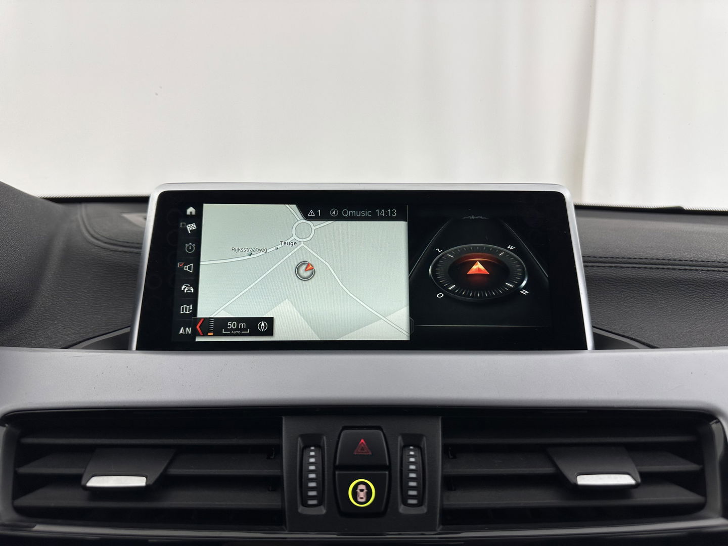 BMW X2 sDrive20i High Executive (INCL-BTW) Aut. *LEATHER | FULL-LED | HEATED-COMFORTSEATS | HEAD-UP | NAVI-FULLMAP | DAB+ | ECC | PDC | CRUISE | 17''ALU*