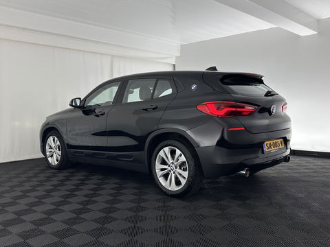 BMW X2 sDrive20i High Executive (INCL-BTW) Aut. *LEATHER | FULL-LED | HEATED-COMFORTSEATS | HEAD-UP | NAVI-FULLMAP | DAB+ | ECC | PDC | CRUISE | 17''ALU*