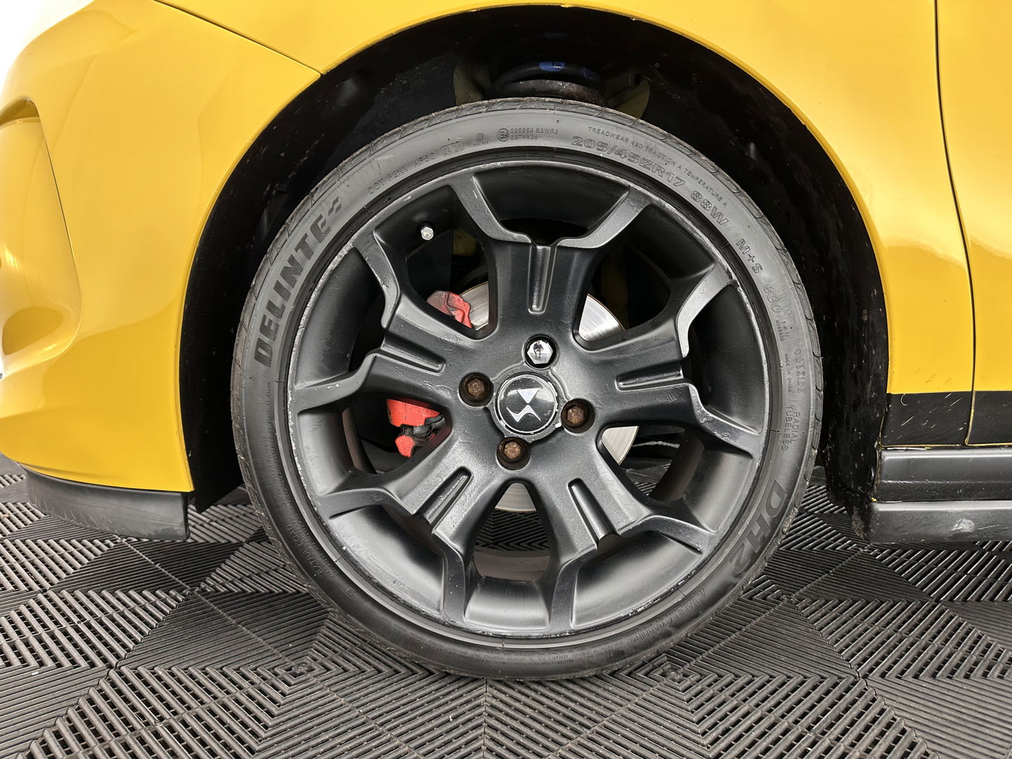 Citroën DS3 1.6 e-HDi Business *LEATHER-MICROFIBRE | NAVI-FULLMAP | SPORT-SEATS | PRIVACY-GLASS | ECC | PDC | CRUISE | 17''ALU*