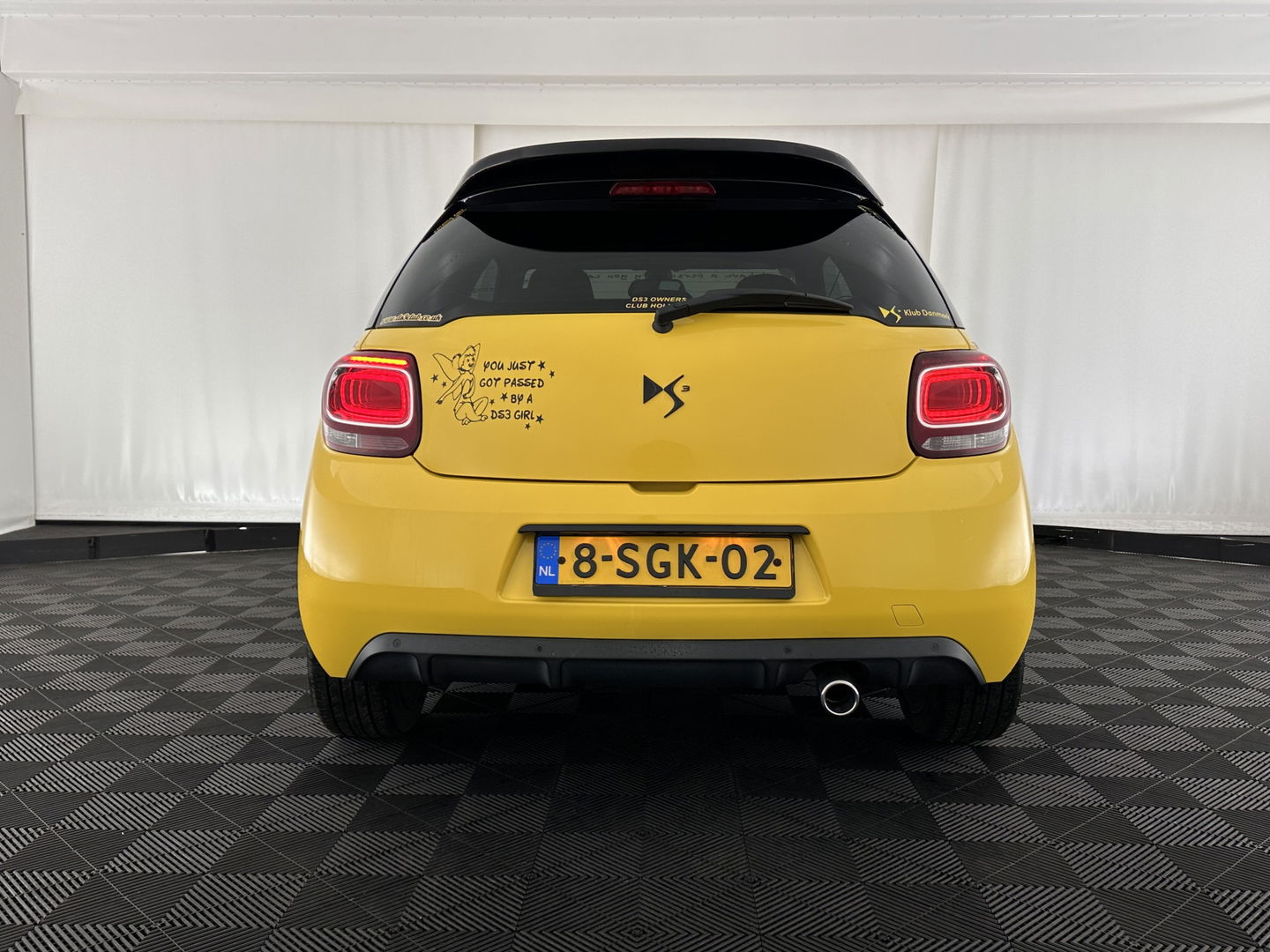 Citroën DS3 1.6 e-HDi Business *LEATHER-MICROFIBRE | NAVI-FULLMAP | SPORT-SEATS | PRIVACY-GLASS | ECC | PDC | CRUISE | 17''ALU*