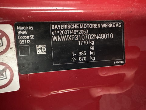 MINI Mini Electric Charged 33 kWh [ 3-Fase ] {SOH-100%} (INCL-BTW) *HEAD-UP | HARMAN/KARDON-AUDIO | LEATHER-ALCANTARA | MATRIX-LED | CAMERA | KEYLESS | NAVI-FULLMAP | DAB+ | ECC | HEATED-SPORT-SEATS | DIGI-COCKPIT | PDC | CRUISE | 17"ALU*