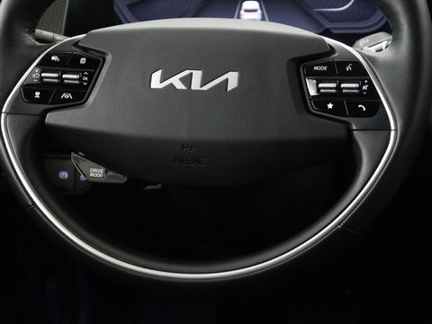 Kia Ev6 Plus 58 kWh | Stoelventilatie | Leder | Warmtepomp | Adaptive cruise | Carplay | Camera | Stoel & stuurverwarming | 19'' | Sfeerverlichting | Navigatie | Keyless