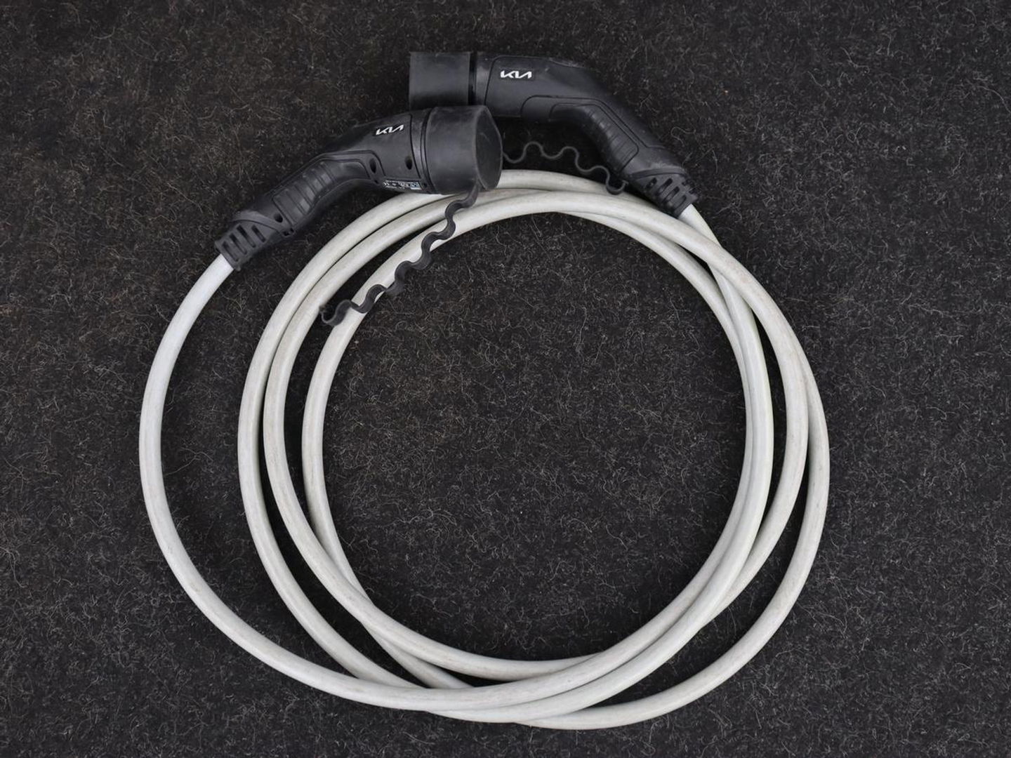 Kia Ev6 Plus 58 kWh | Stoelventilatie | Leder | Warmtepomp | Adaptive cruise | Carplay | Camera | Stoel & stuurverwarming | 19'' | Sfeerverlichting | Navigatie | Keyless