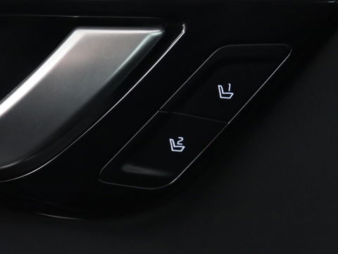 Kia Ev6 Plus 58 kWh | Stoelventilatie | Leder | Warmtepomp | Adaptive cruise | Carplay | Camera | Stoel & stuurverwarming | 19'' | Sfeerverlichting | Navigatie | Keyless