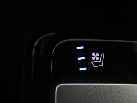 Kia Ev6 Plus 58 kWh | Stoelventilatie | Leder | Warmtepomp | Adaptive cruise | Carplay | Camera | Stoel & stuurverwarming | 19'' | Sfeerverlichting | Navigatie | Keyless