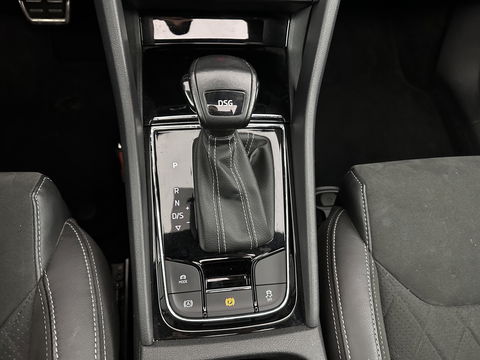 Škoda Kodiaq 1.5 TSI Sportline Business (INCL.BTW) Aut. *PANO | LEATHER-MICROFIBRE | FULL-LED | ADAPTIVE-CRUISE | BLIND-SPOT | MEMORY-PACK | DIGI-COCKPIT | NAVI-FULLMAP | CAMERA | DAB+ | AMBIENT-LIGHT | KEYLESS | CANTON-SOUND | DAB