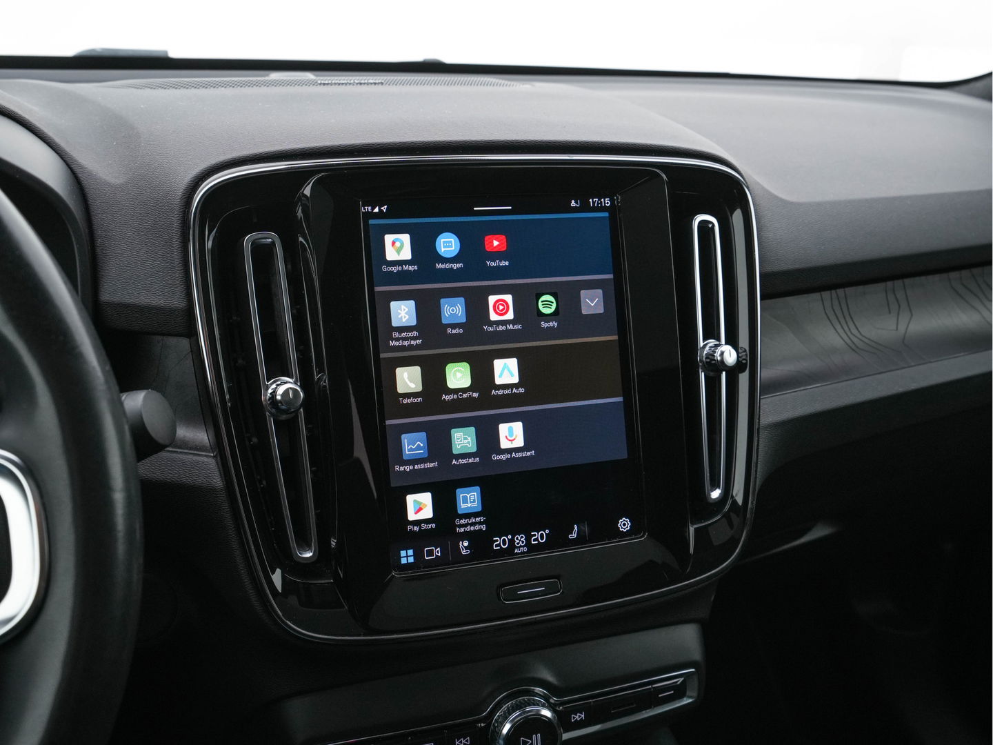 Volvo C40 Recharge Twin Intro Edition 78 kWh [ 3-Fase ] (INCL.BTW) Aut. *PANO | LEATHER-ALCANTARA | DIGI-COCKPIT | FULL-LED | HARMAN/KARDON | TOP-VIEW | NAVI-FULLMAP | ECC | PDC | KEYLESS | HEATED-SPORTSEATS | TOWBAR | 20''ALU*