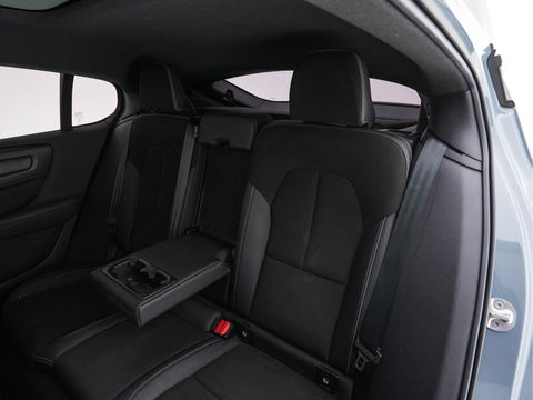 Volvo C40 Recharge Twin Intro Edition 78 kWh [ 3-Fase ] (INCL.BTW) Aut. *PANO | LEATHER-ALCANTARA | DIGI-COCKPIT | FULL-LED | HARMAN/KARDON | TOP-VIEW | NAVI-FULLMAP | ECC | PDC | KEYLESS | HEATED-SPORTSEATS | TOWBAR | 20''ALU*