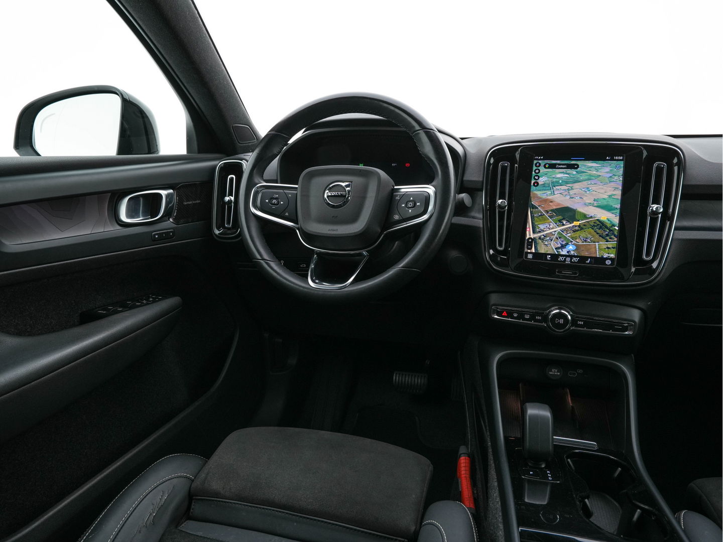 Volvo C40 Recharge Twin Intro Edition 78 kWh [ 3-Fase ] (INCL.BTW) Aut. *PANO | LEATHER-ALCANTARA | DIGI-COCKPIT | FULL-LED | HARMAN/KARDON | TOP-VIEW | NAVI-FULLMAP | ECC | PDC | KEYLESS | HEATED-SPORTSEATS | TOWBAR | 20''ALU*