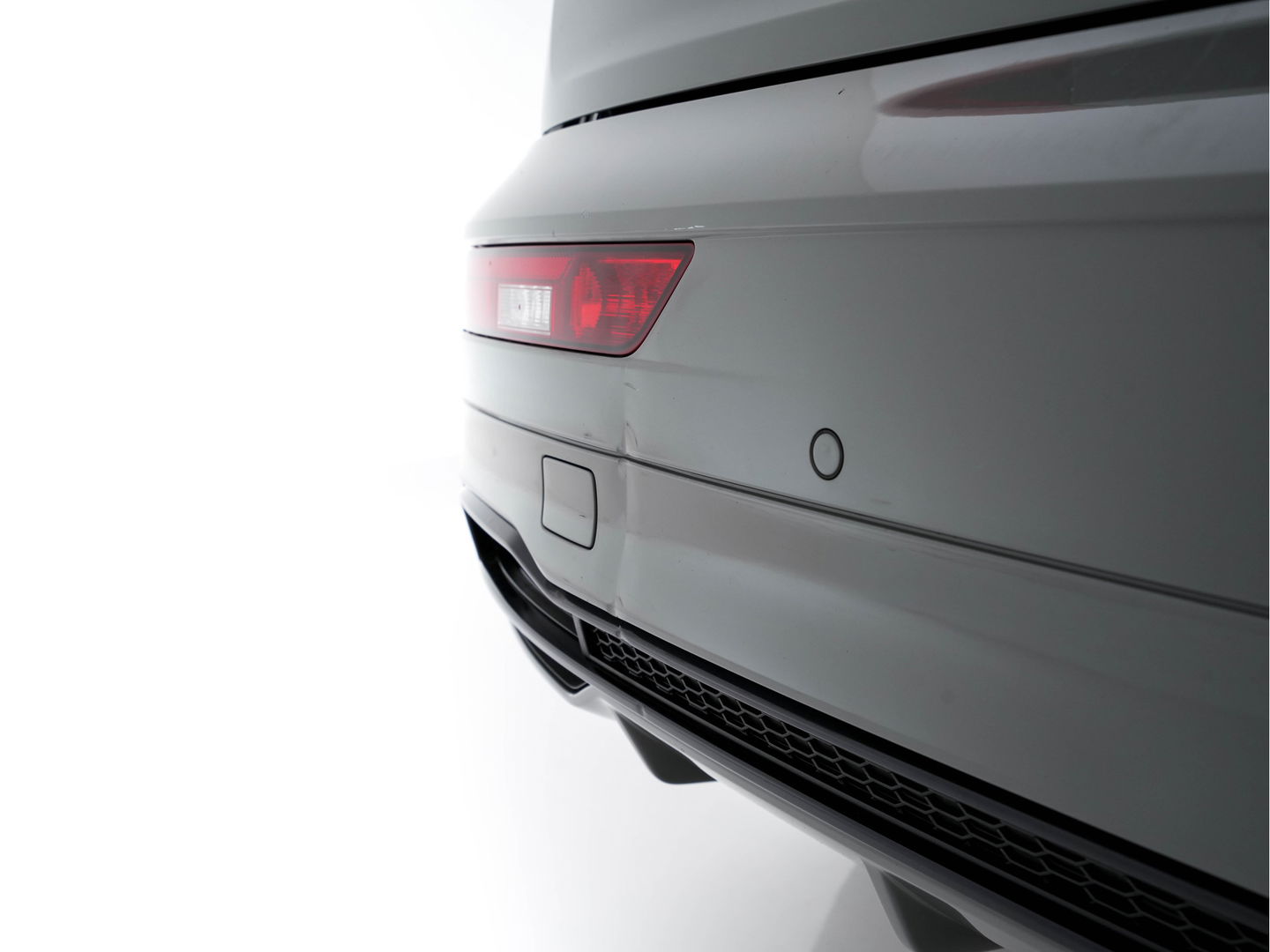 Audi Q5 50 TFSIe S-Line Edition Quattro (Plug-In) (INCL-BTW) *FULL-LED | DIGI-COCKPIT | LEATHER-FABRIC | BANG&OLUFSEN | HEATED-SPORTSEATS | DAB+ | KEYLESS | NAVI-FULLMAP | ECC | PDC | CRUISE | PRIVACYGLASS | SHIFTPADDLES |  AMBIENTLIGHT | 20