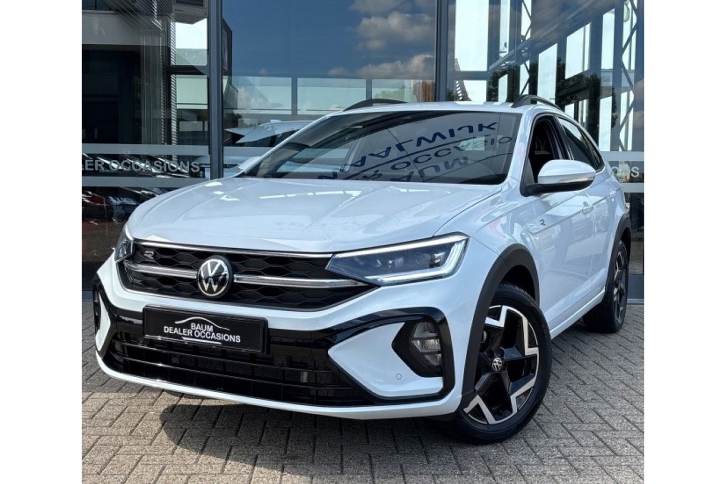 Volkswagen Taigo 1.0 TSI R-LINE AIRCO NAVI CARPLAY PDC STOELVERW.