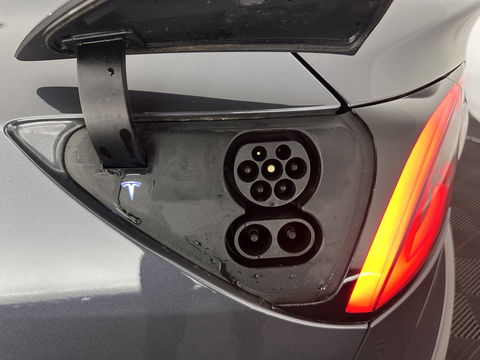 Tesla Model 3 Standard RWD Plus 60 kWh [ 3-Fase ]{SOH-98%} (INCL-BTW) Aut. *PANO | AUTOPILOT | LEATHER | KEYLESS | FULL-LED | MEMORY-PACK | TOPVIEW | DAB | CARPLAY | DIGI-COCKPIT | LANE-ASSIST | COMFORTSEATS | 19"ALU*