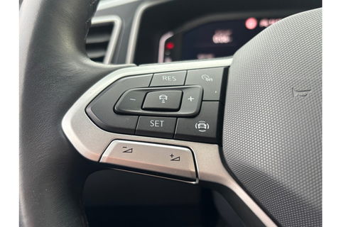 Volkswagen T-Roc 1.0 TSI LIFE EDITION AIRCO PDC CARPLAY STOELVW ALCANTARA.