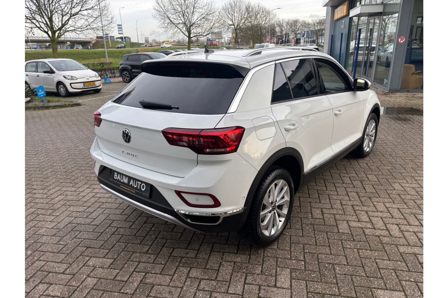 Volkswagen T-Roc 1.0 TSI LIFE EDITION AIRCO PDC CARPLAY STOELVW ALCANTARA.