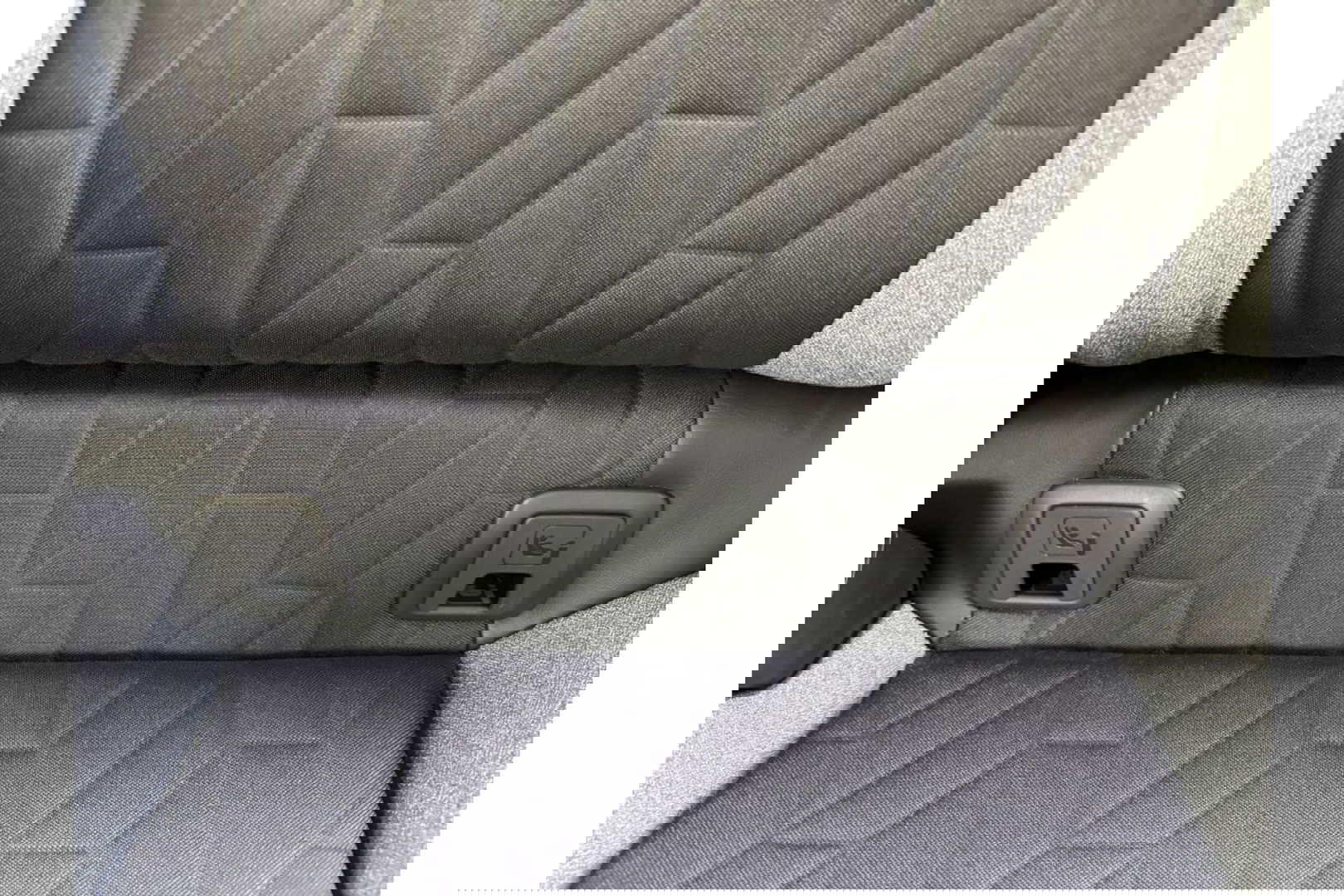 Volkswagen T-Roc 1.0 TSI GOAL EDITION AIRCO NAVI PDC STOELVW.