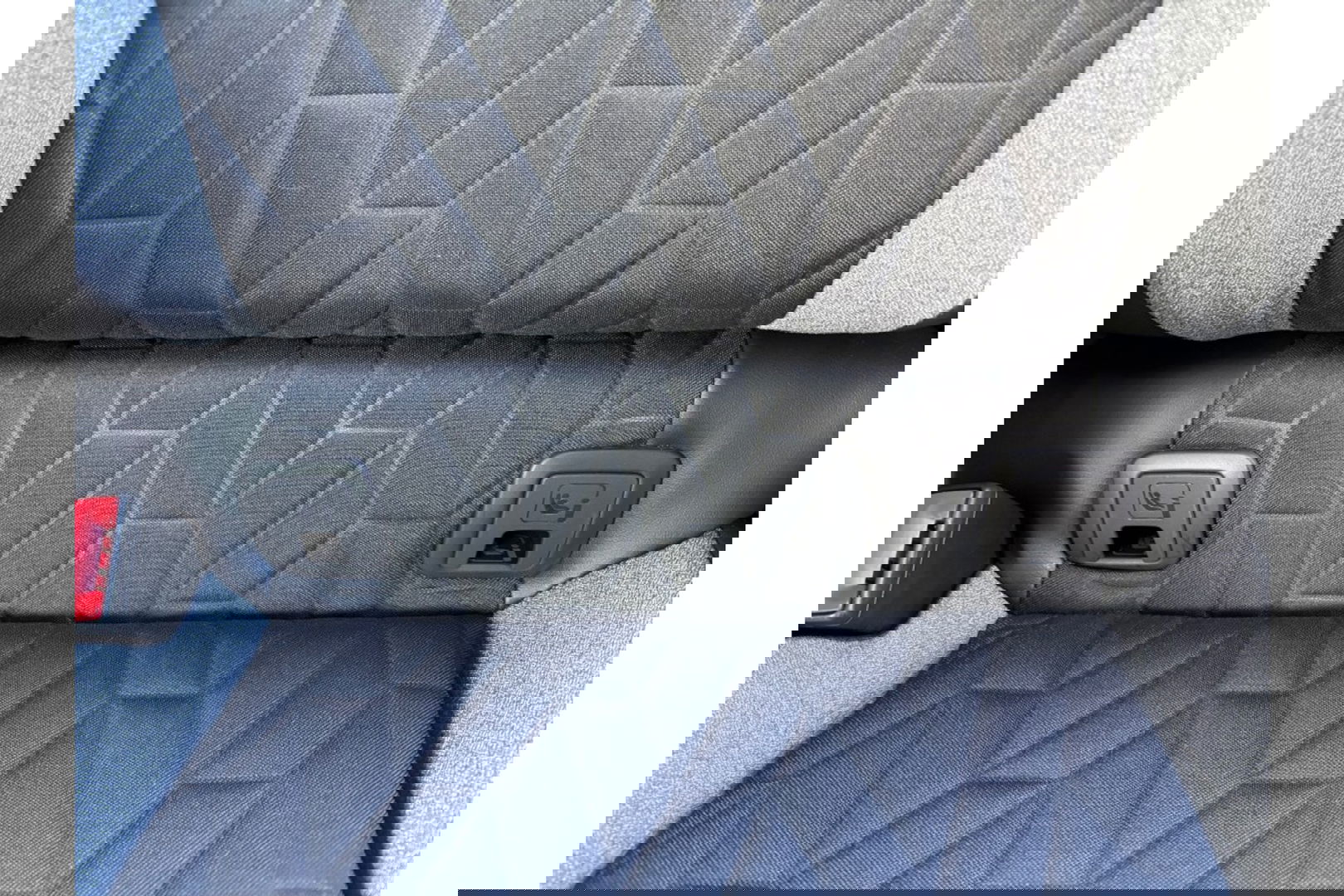 Volkswagen T-Roc 1.0 TSI GOAL EDITION AIRCO NAVI PDC STOELVW.